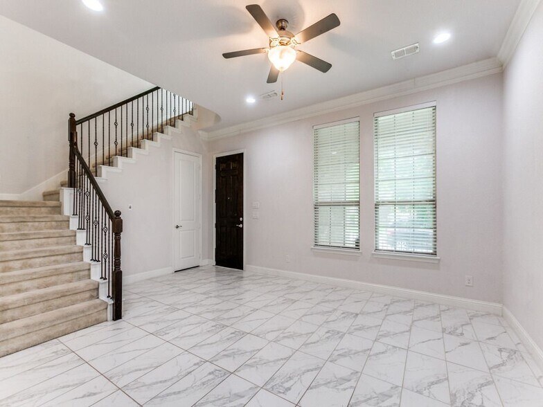 Building Photo - 605 Ansley Wy