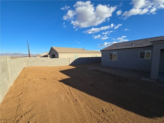 Building Photo - 2951 E Colina Cerbat