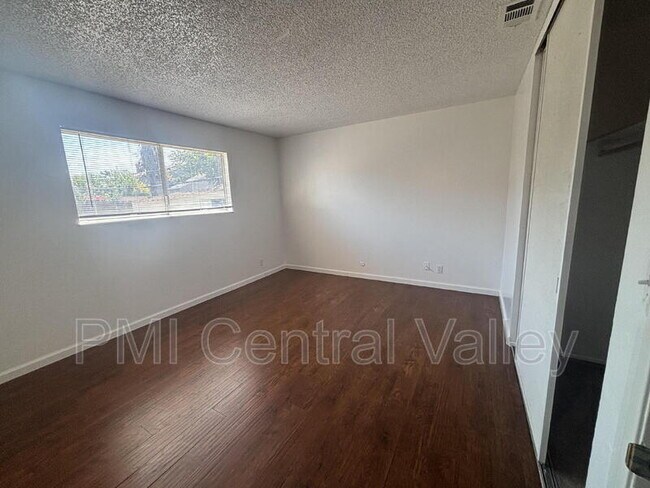 Building Photo - 1451 Denver Ave