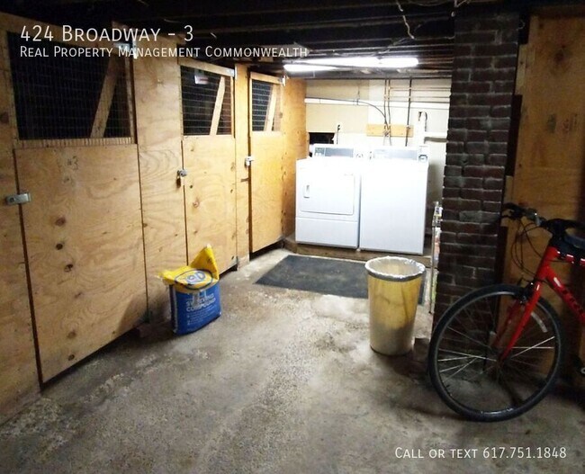 Building Photo - 424 Broadway-3
