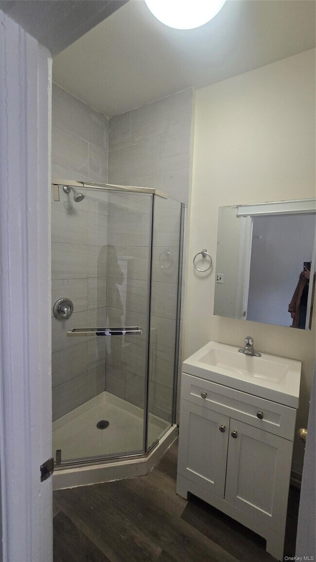 Building Photo - 88-16 Jamaica Ave