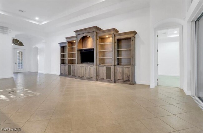 Building Photo - 14077 Lavante Ct