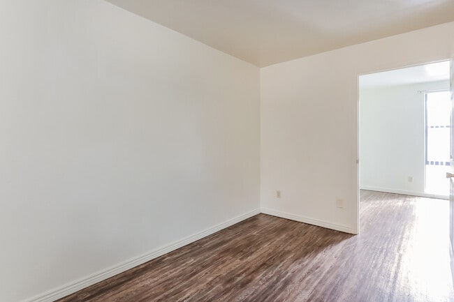 Building Photo - Miramonte Apartments