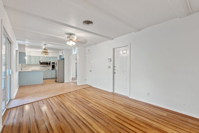 Building Photo - 11110 Rendezvous Dr