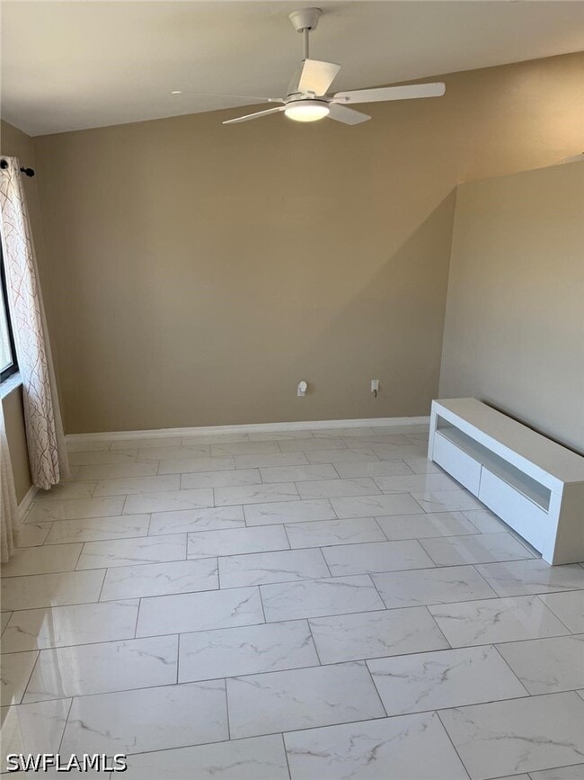 Building Photo - 1325 SW 28th St