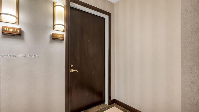 Building Photo - 5875 Collins Ave