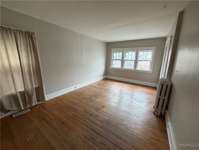 Building Photo - 41 Crestwood Ave