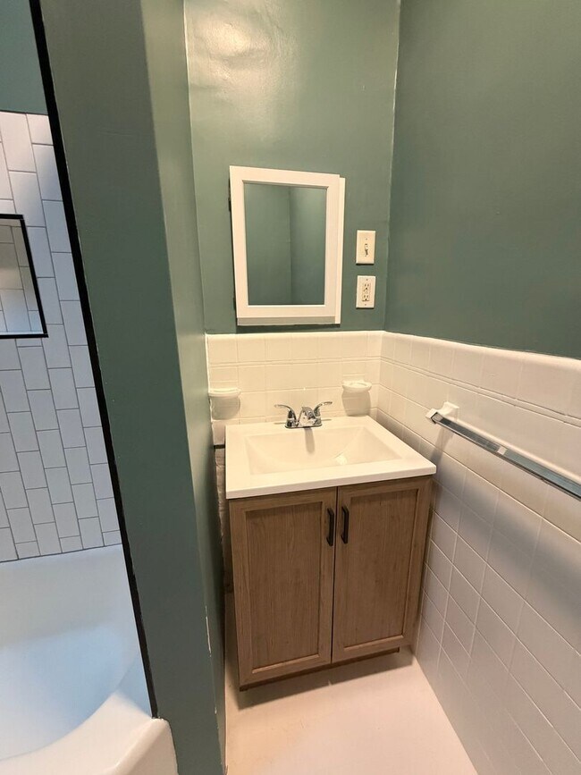 Building Photo - Section 8 approved! Newly renovated 4 bedroom, 1.5 bath