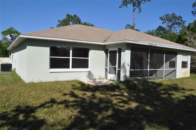 Building Photo - 5 White Wing Pl