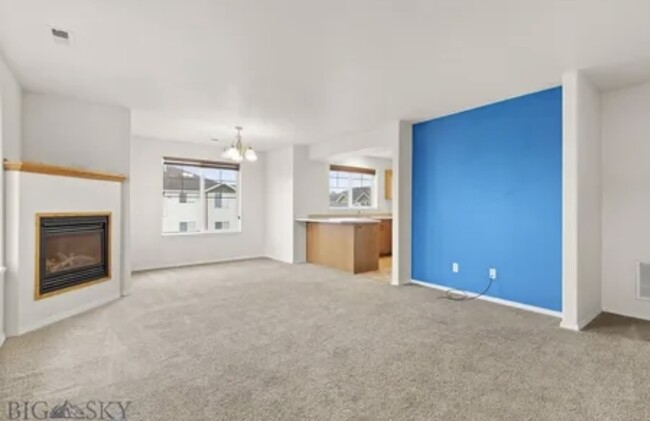 Building Photo - 1120 Longbow Ln