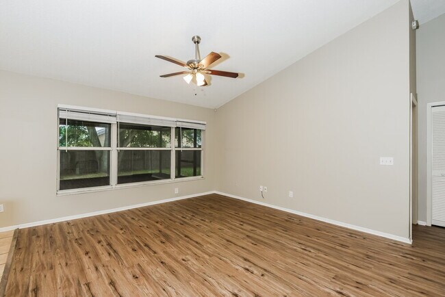 Building Photo - 2635 Cahill Way