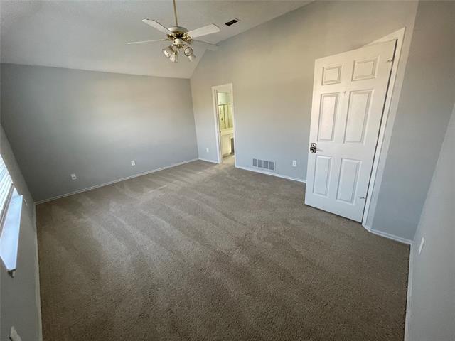 Building Photo - 728 Fawn Valley Dr