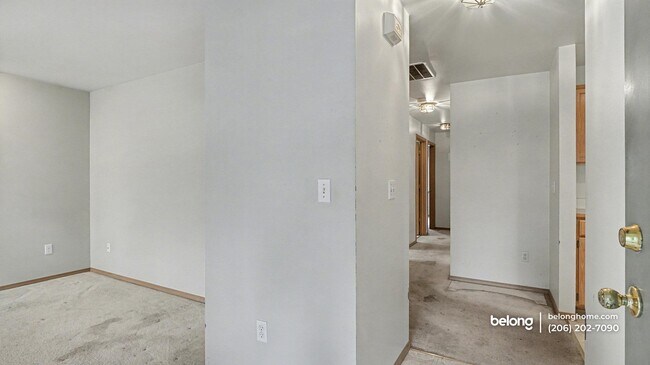 Building Photo - 15121 182nd Ave SE