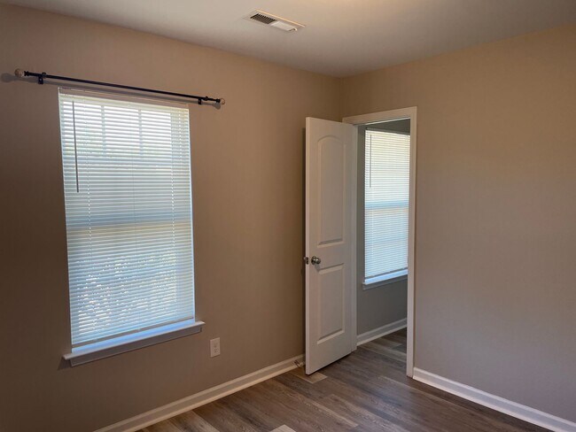 Building Photo - 3 bedroom, 2 bath home for rent in Brookstone in Sunset Harbor in Bolivia