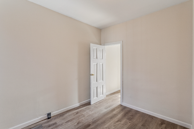 Building Photo - 2556 N Jessup St
