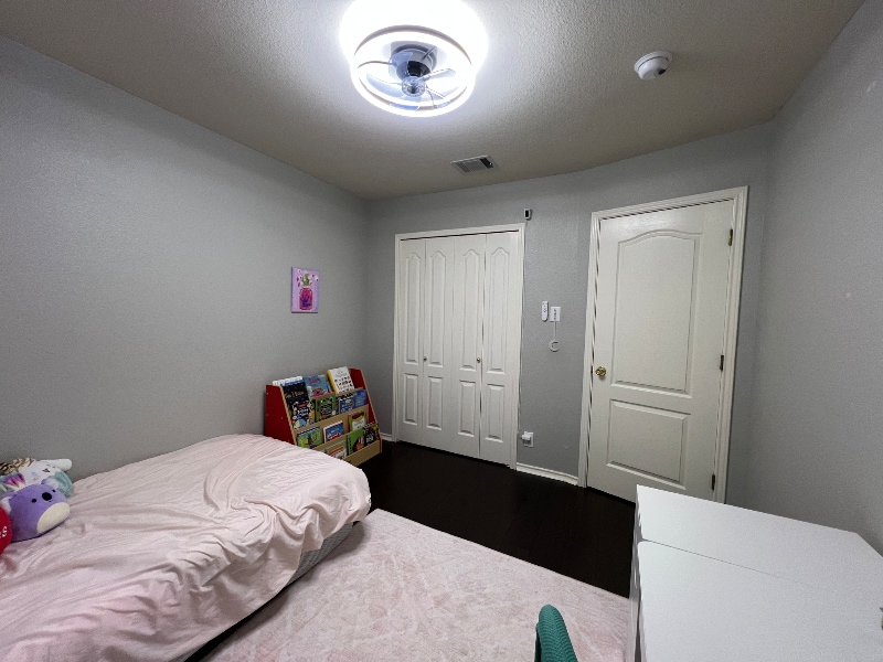 Building Photo - 6111 Wood Bayou