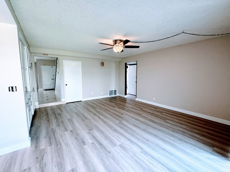 Building Photo - 13029 Semora Dr