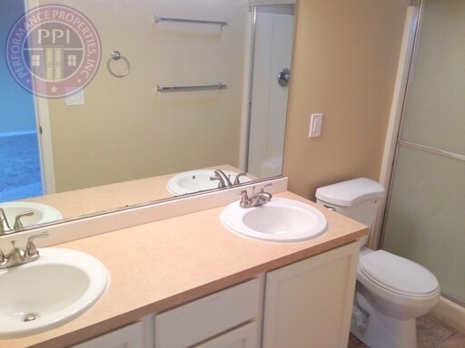 Building Photo - Prime Tigard Location, Summer Lake Neighborhood / Morning Hill, Close To Progress Ridge, Pet Frie...