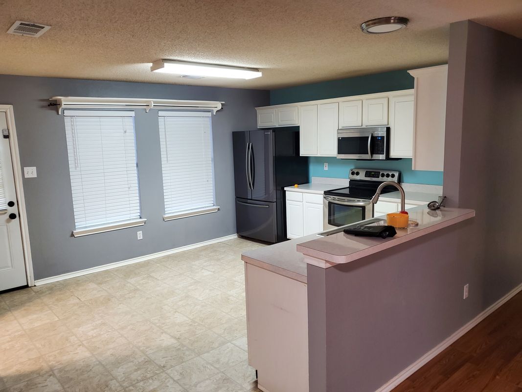 Building Photo - 1036 Scenic Dr