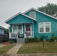 Building Photo - 5208 Bernardo De Galvez Ave