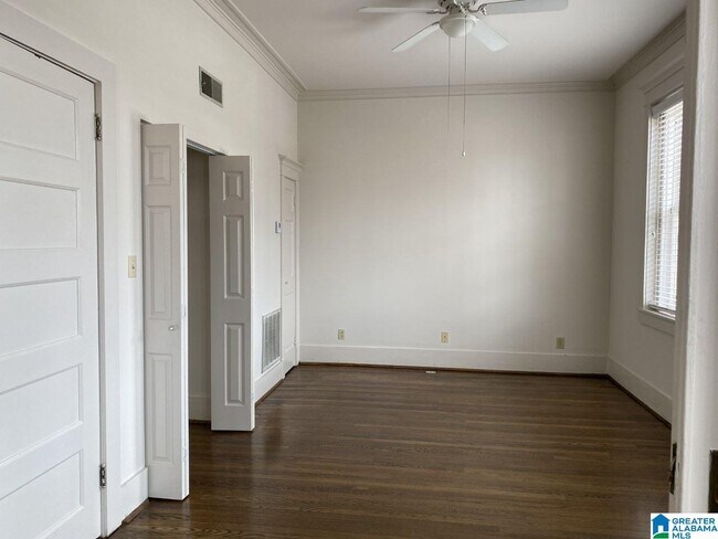 Building Photo - 1300 20th St S