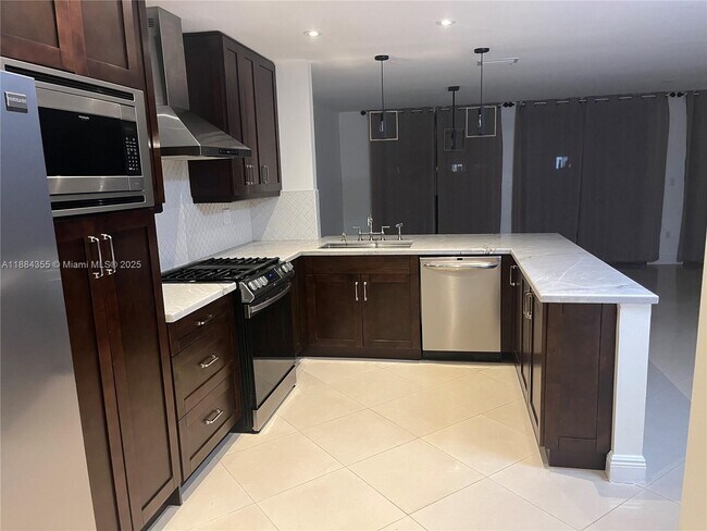 Building Photo - 10270 NW 46th St