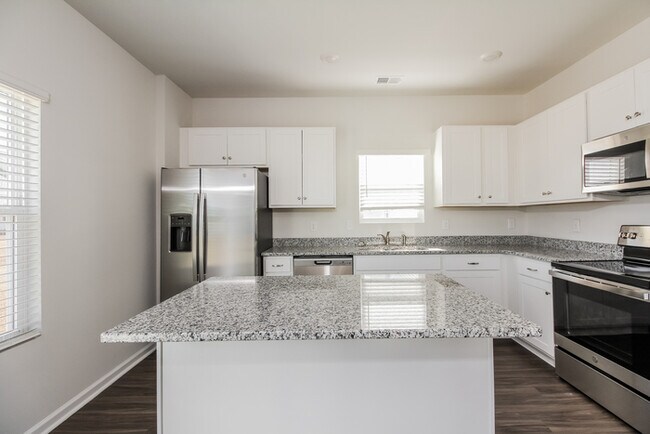 Building Photo - 192 Dorian Lp
