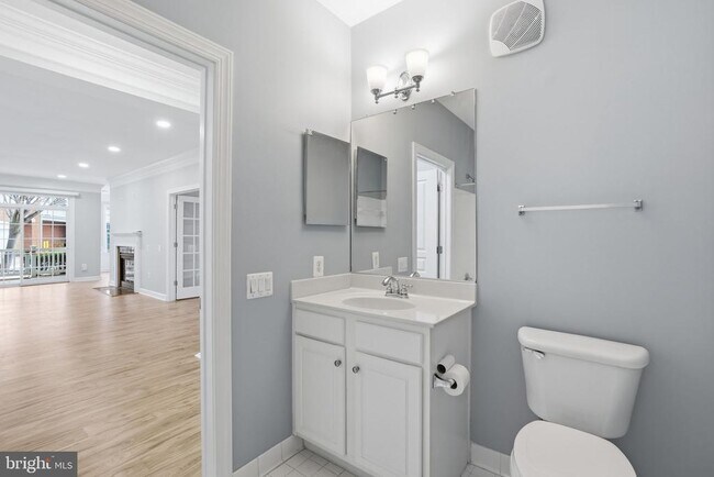 Building Photo - 7871 Rolling Woods Ct