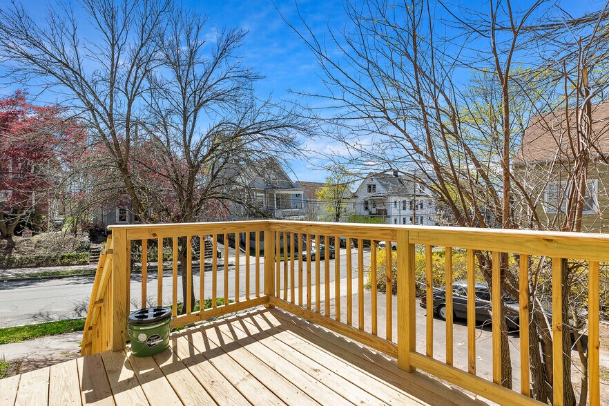 Building Photo - 4 Sheldon Terrace