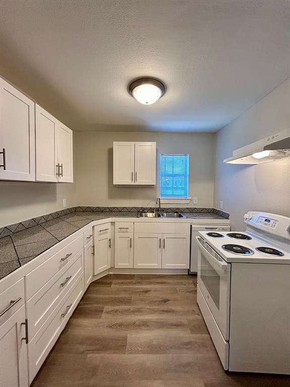 Building Photo - 3629 N MacGregor Way