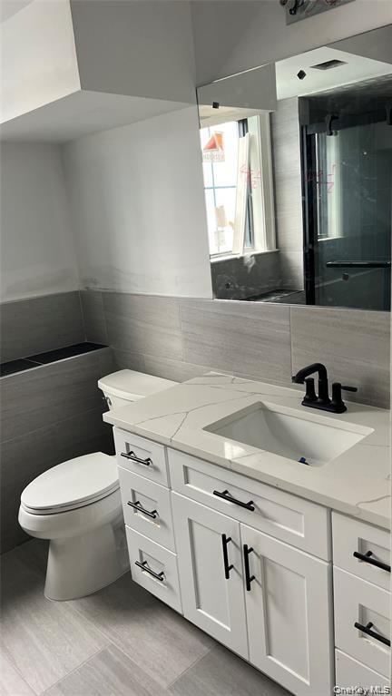 Building Photo - 38 Elmwood Ave