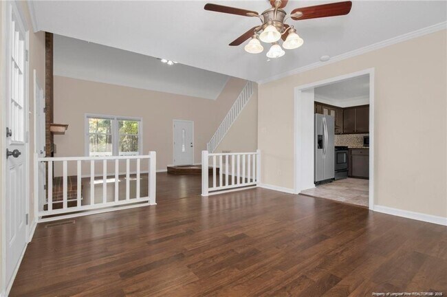 Building Photo - 353 Bahama Loop