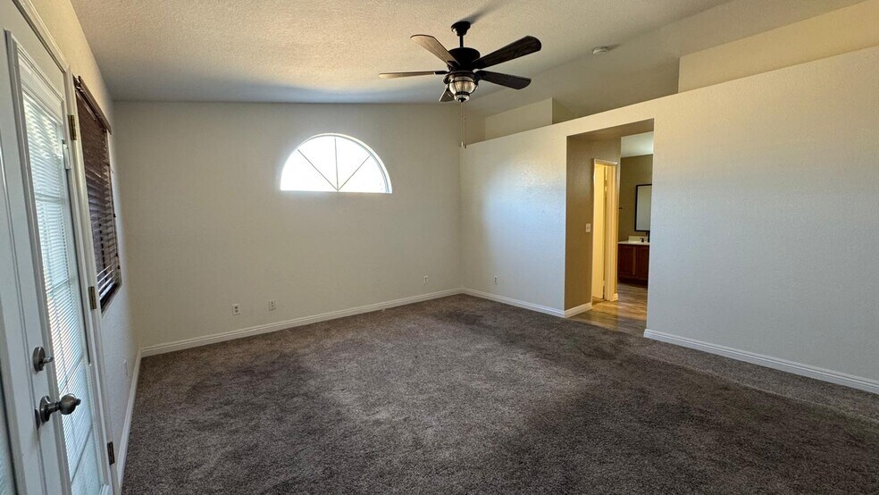 primary bedroom - 3625 Toscany Ct