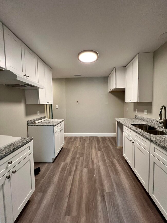 Building Photo - 2431 Ramblewood Ct