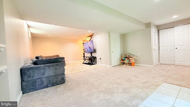 Building Photo - 11610 Seneca Forest Cir