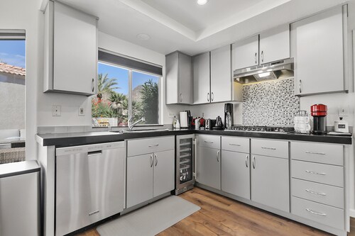 Building Photo - 48535 Vía Encanto