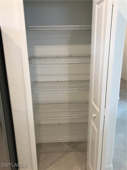 Building Photo - 2016 Vermont Ln