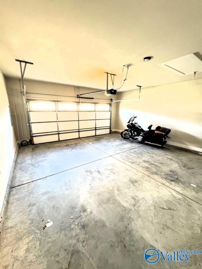 Building Photo - 106 Harvester Dr