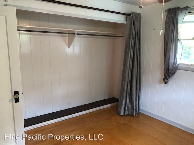 Building Photo - 2333 Palolo Ave