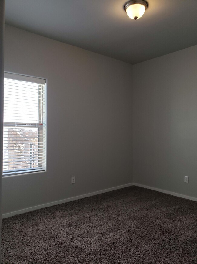 Building Photo - 3956 Santa Sophia Rd