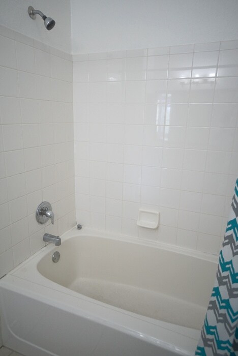 Building Photo - Beautiful 2-Bedroom, 2-Bathroom Condominiu...