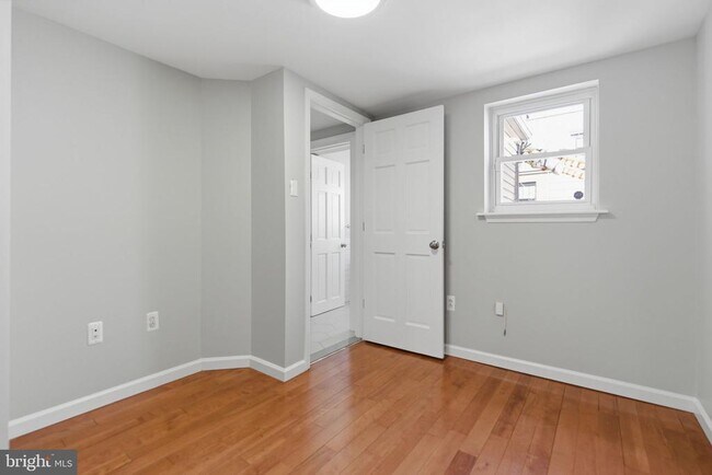 Building Photo - 936 S 23rd St