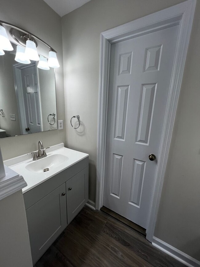 Building Photo - Charming 3 Bed 2.5 Bath Home in Beaver Run