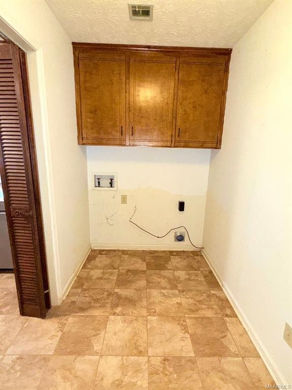 Building Photo - 710 Summer Ln