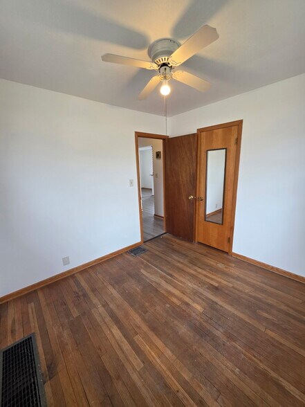 Building Photo - 1204 Kenilworth Ave