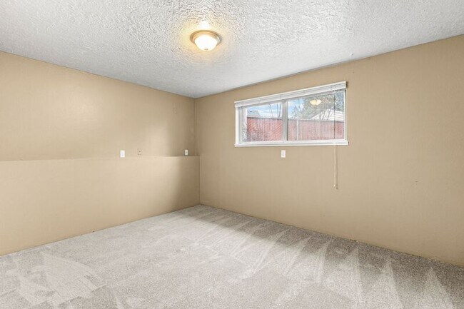 Building Photo - 201 SE 176th Pl