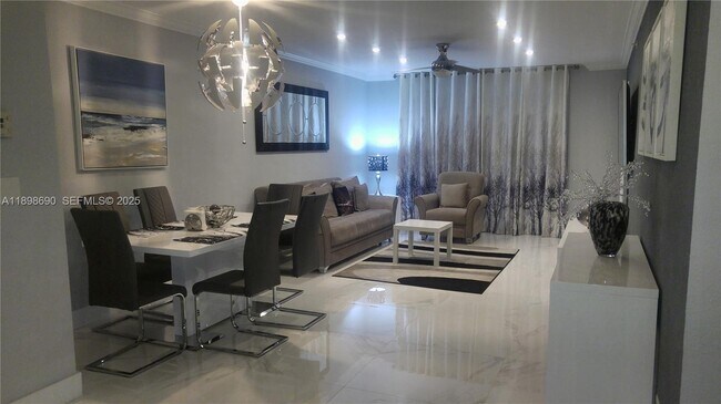 Building Photo - 2501 S Ocean Dr