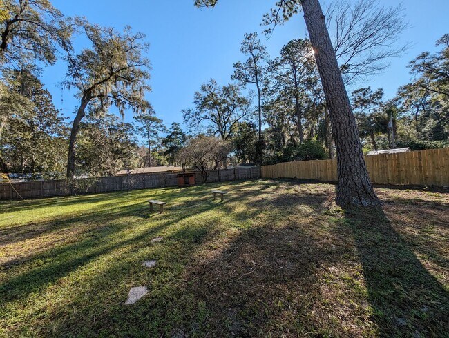 Building Photo - 531 NW 52nd Ter