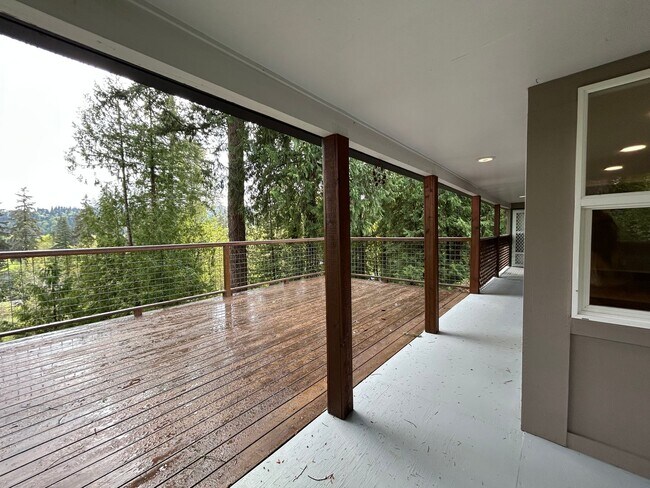 Building Photo - Stunning Views! Secluded 2 Bed, 1 Bath Gem!