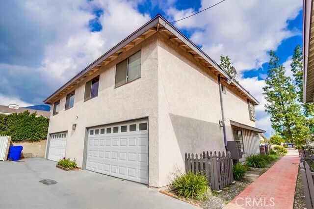 Building Photo - 1119 Highland Ave